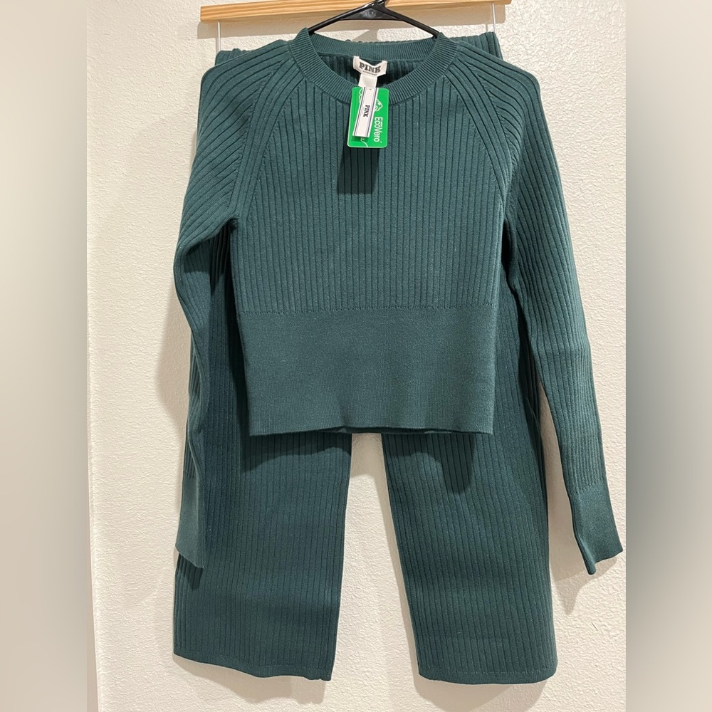 PINK Victoria's Secret Green Ribbed Knit flare lounge set